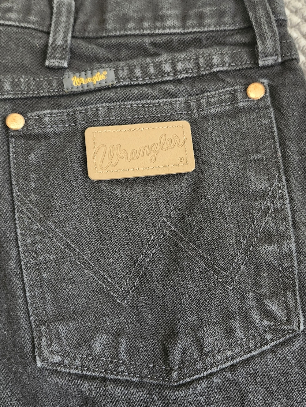 Wrangler Black Jeans with Tan Leather Patch 44x34 (41x33) 13MWZ Cowboy Cut